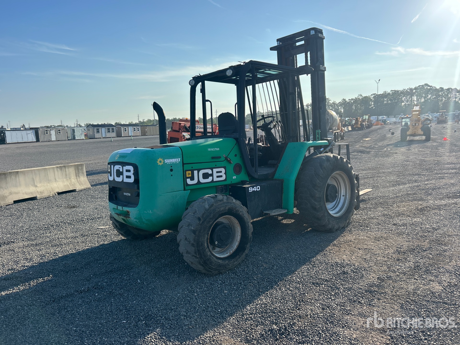 2019 JCB 940