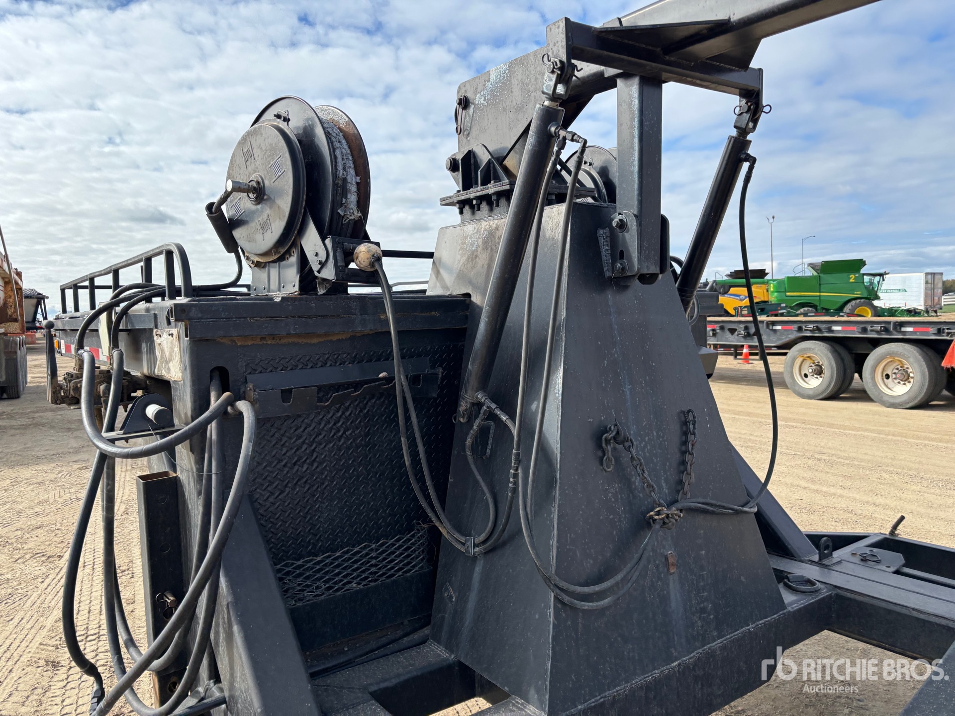 2001 Empire Tank Cradle Trailer
