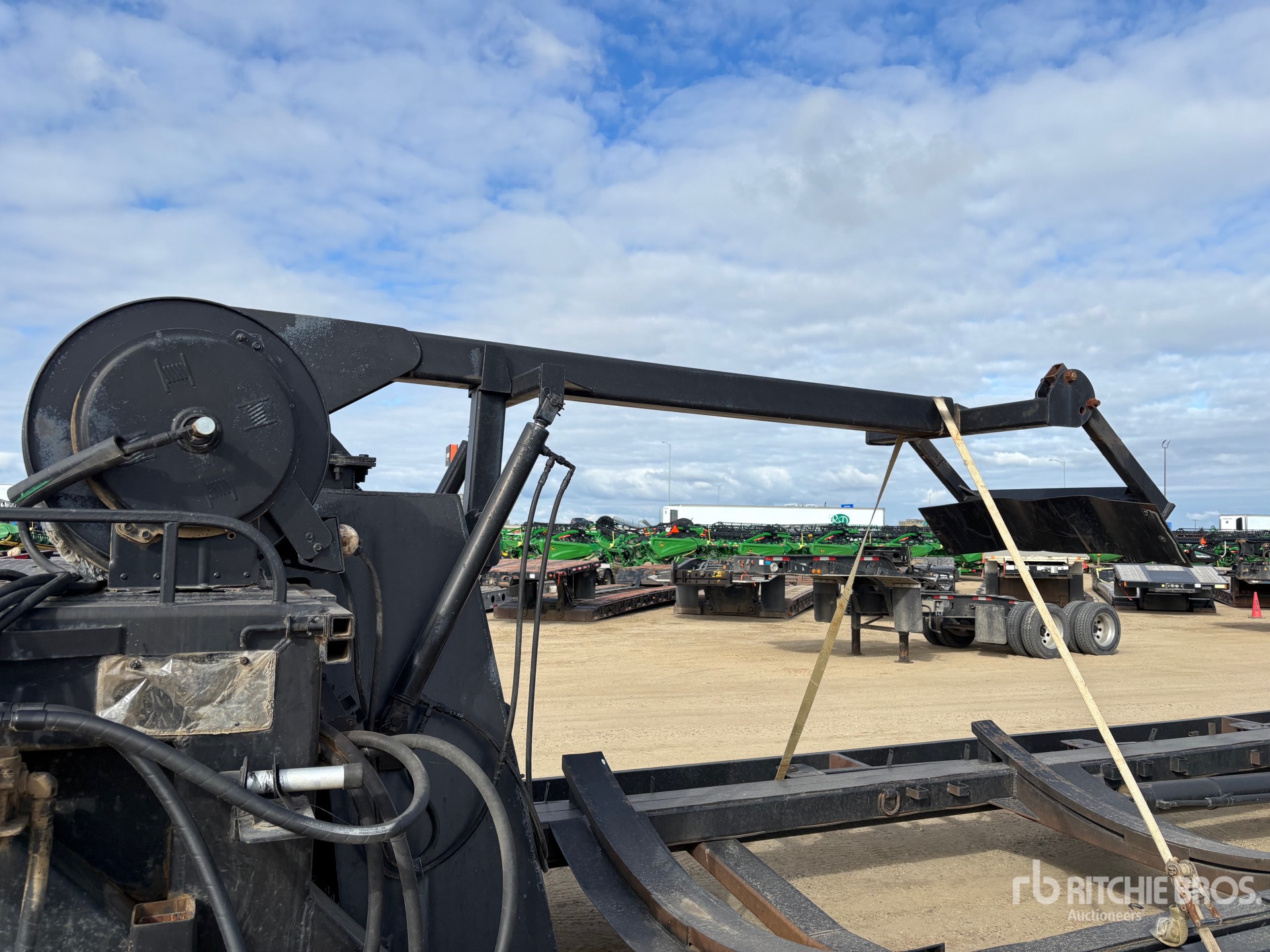 2001 Empire Tank Cradle Trailer