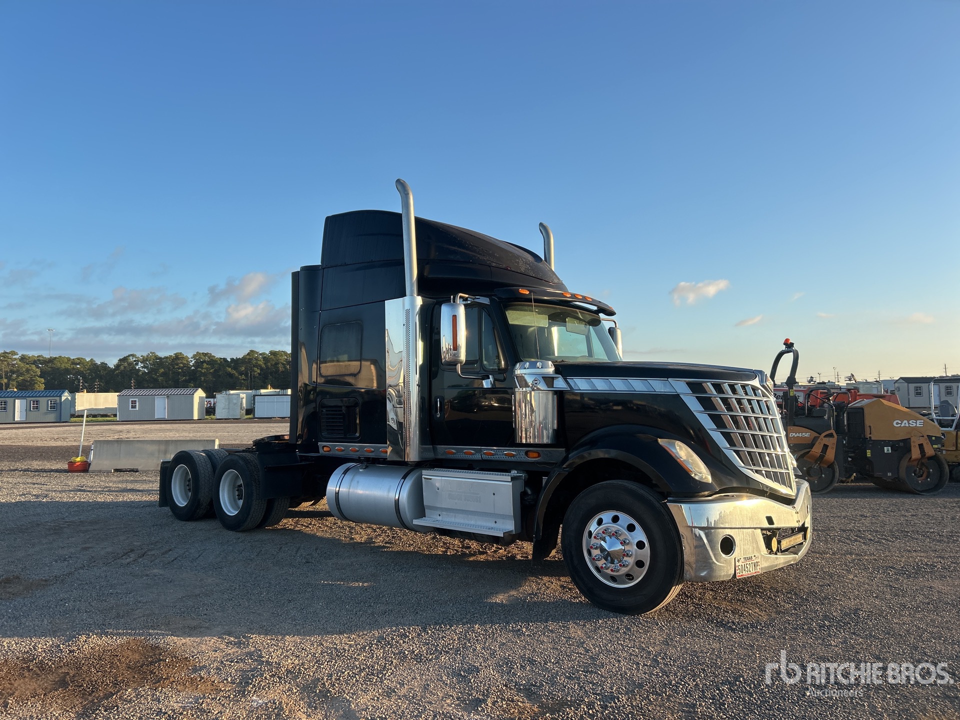2015 International LONESTAR