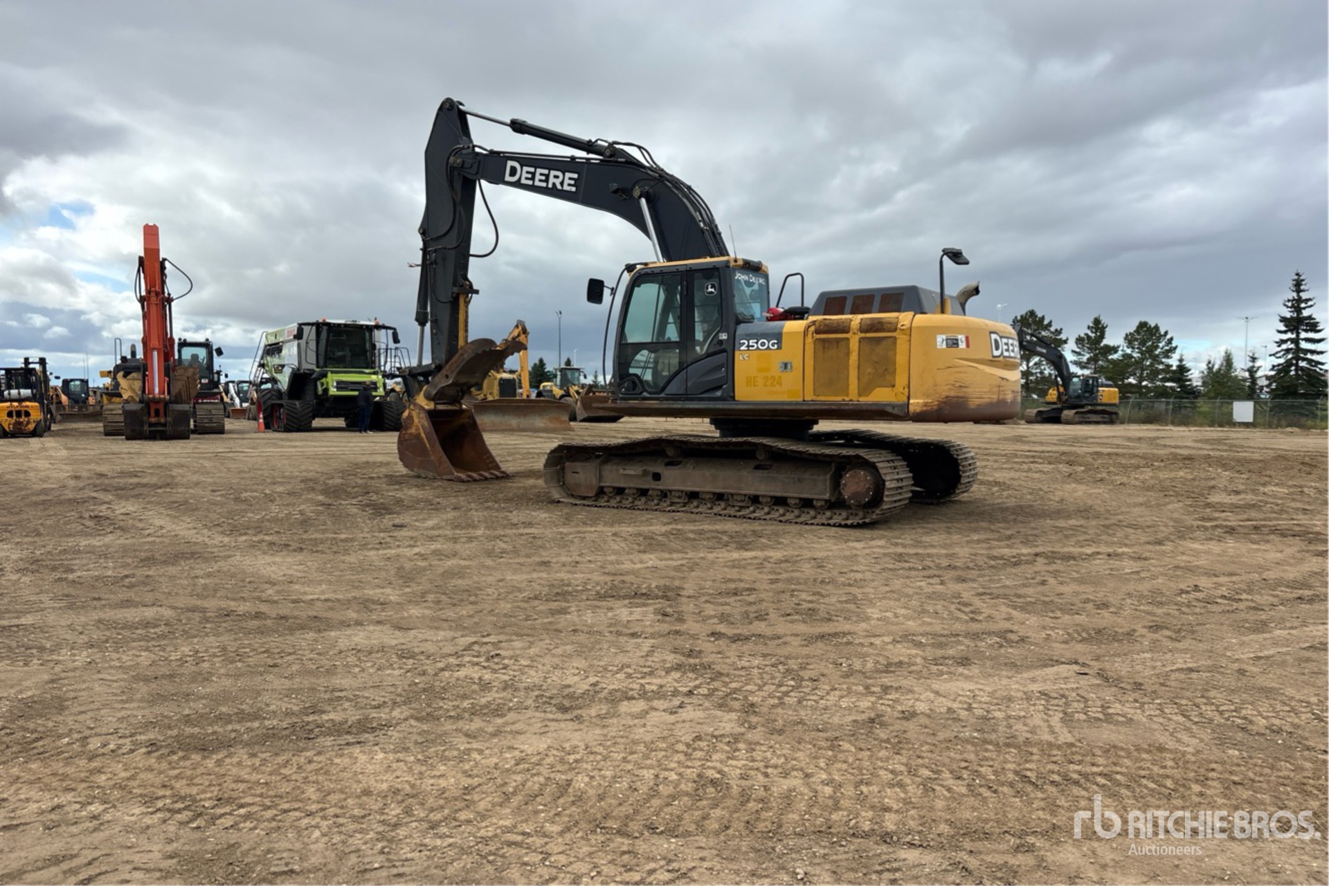 2012 John Deere 250G LC
