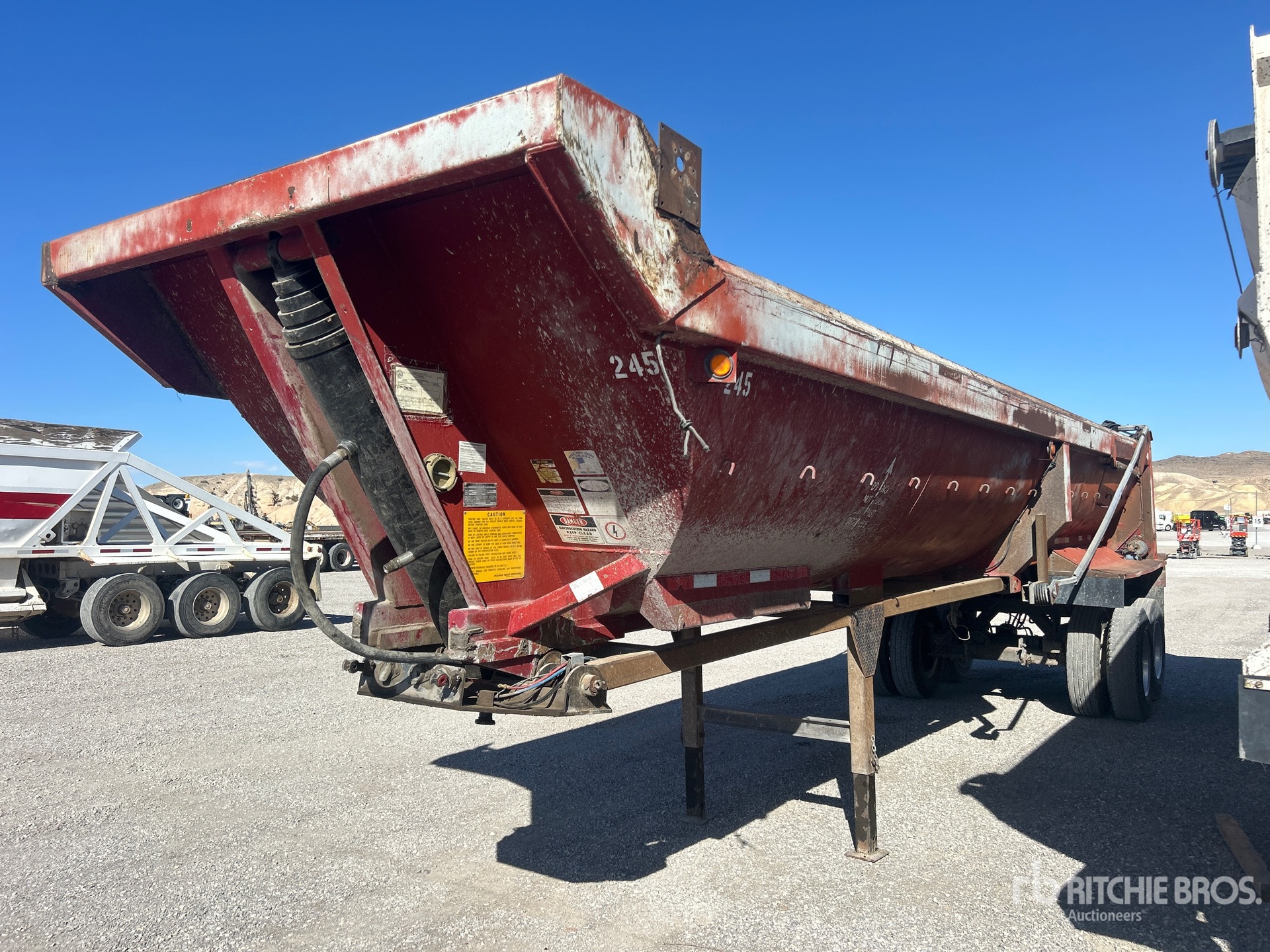 1992 Fruehauf 33 ft T/A