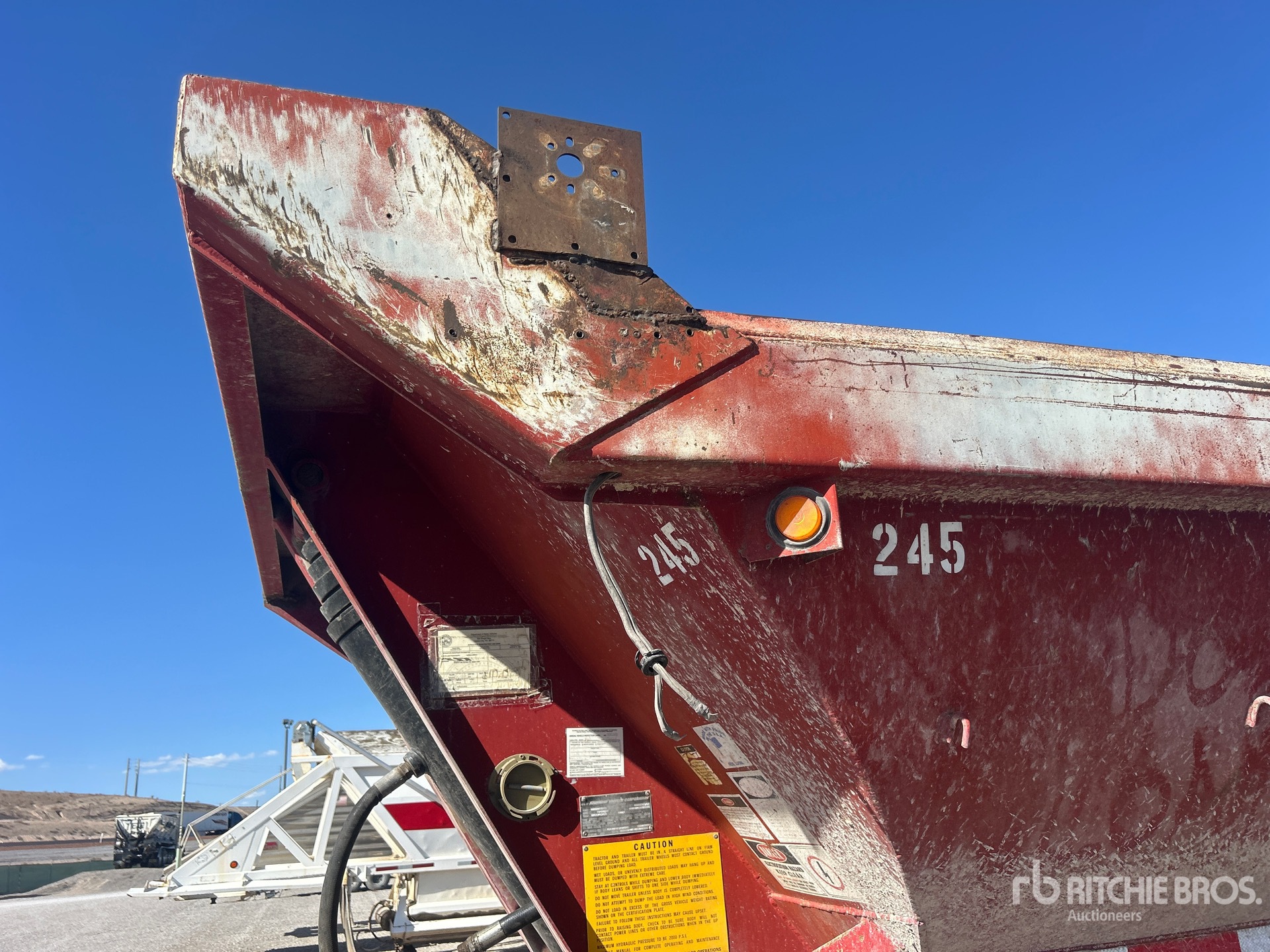 1992 Fruehauf 33 ft T/A