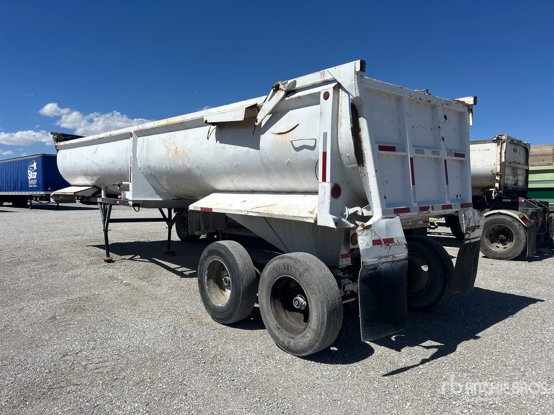 1995 Reliance 32 FT T/A