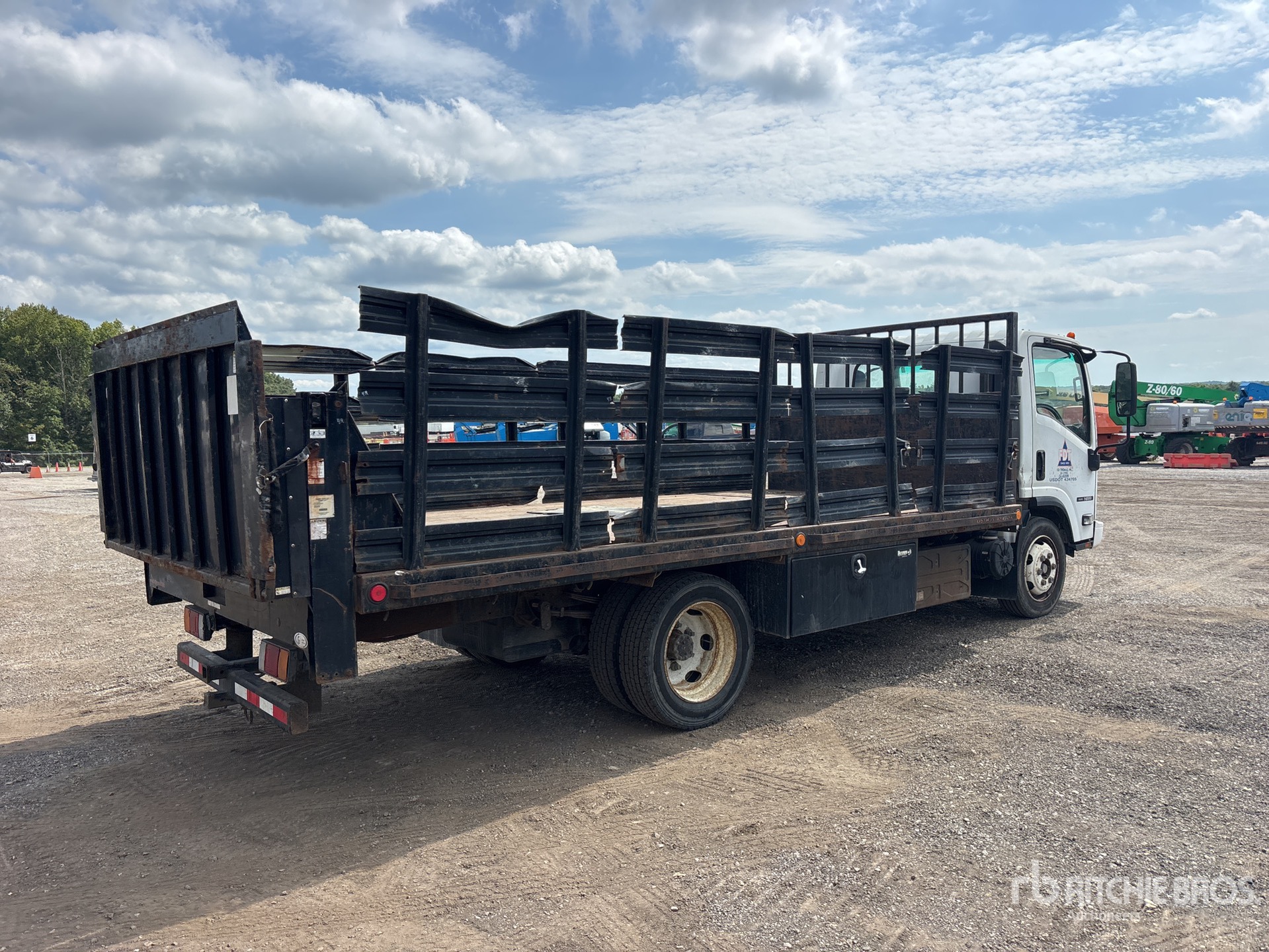2015 Isuzu NRR