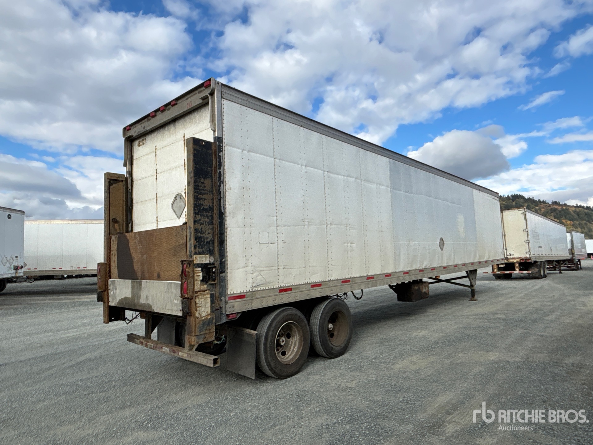 1999 Utility 48 FT X 102 IN T/A