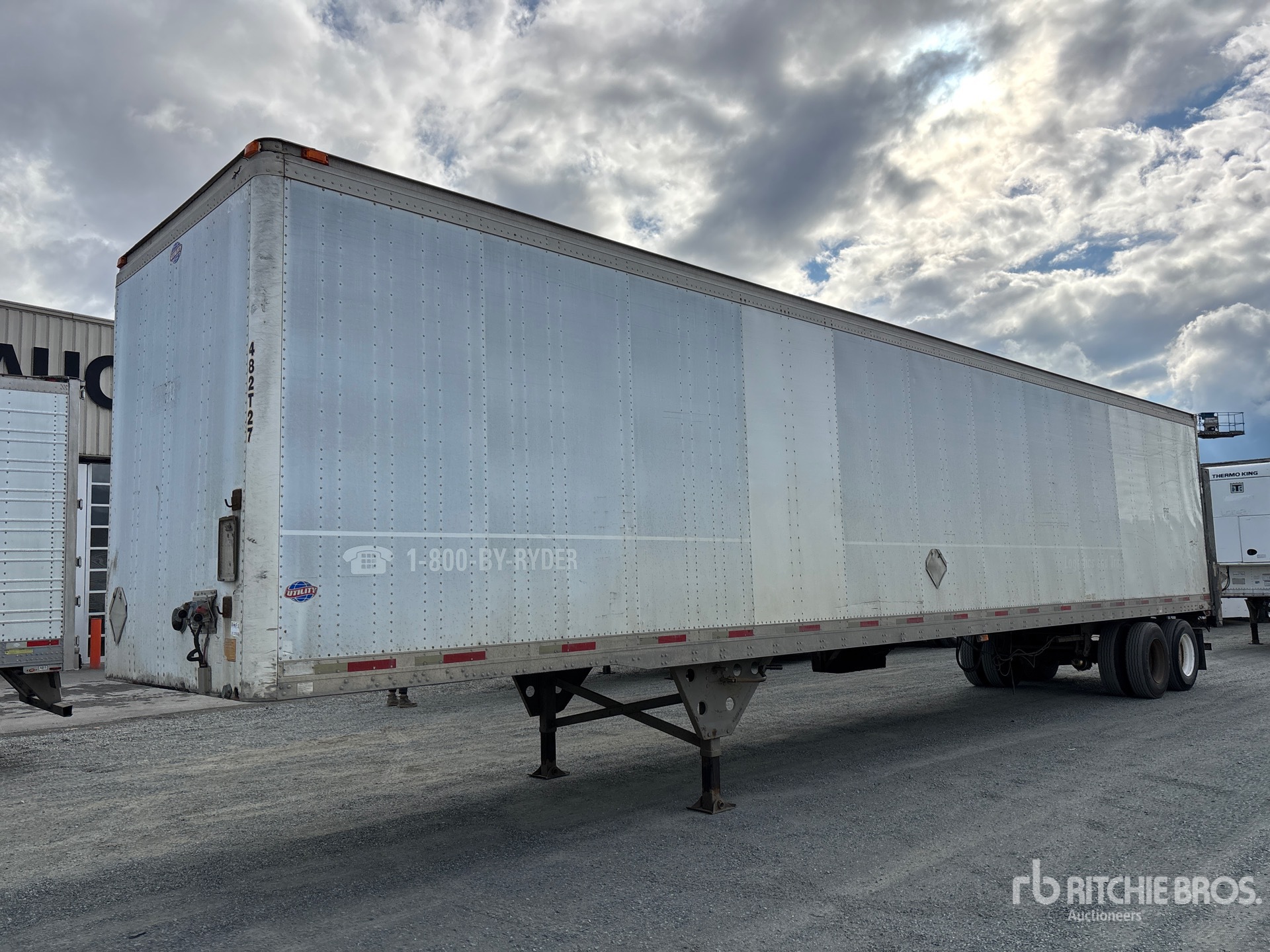 Photo of 1999 Utility 48 ft x 102 in T/A