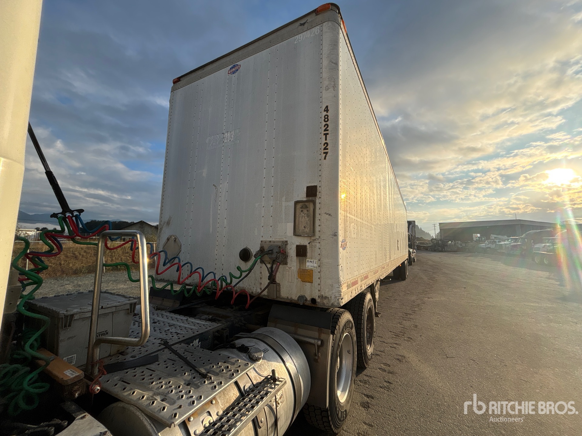 1999 Utility 48 FT X 102 IN T/A