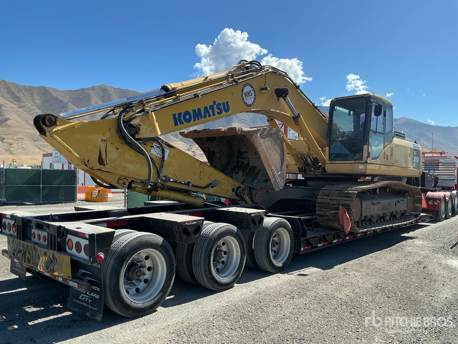 2004 Komatsu PC300LC