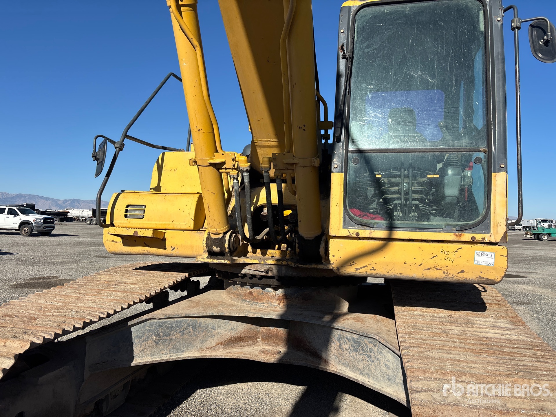 2004 Komatsu PC300LC