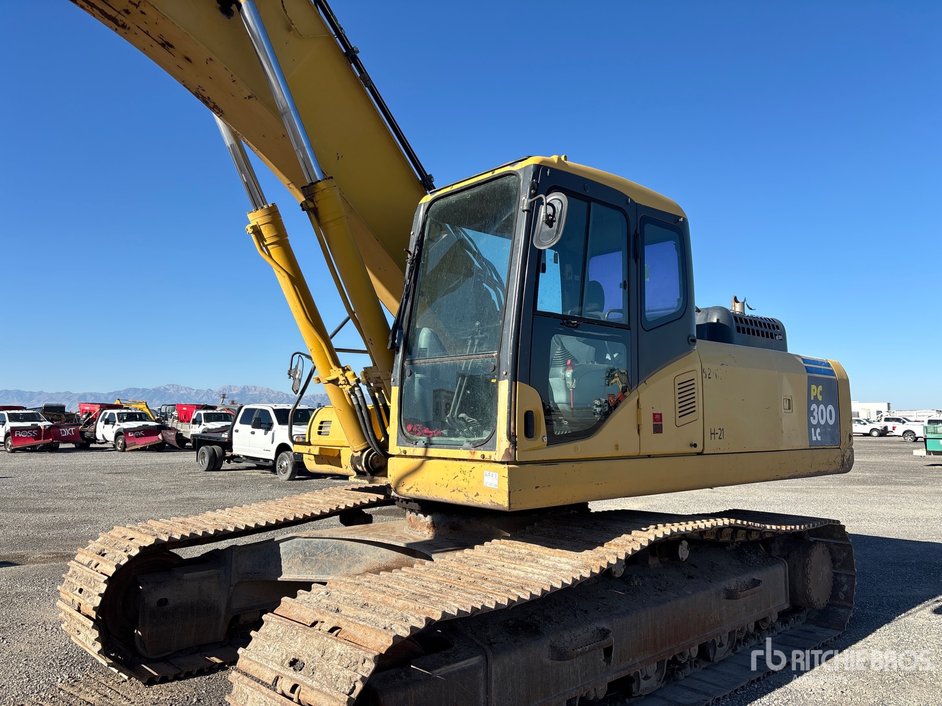 2004 Komatsu PC300LC