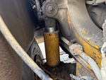 Chassis with Suspension Cylinders