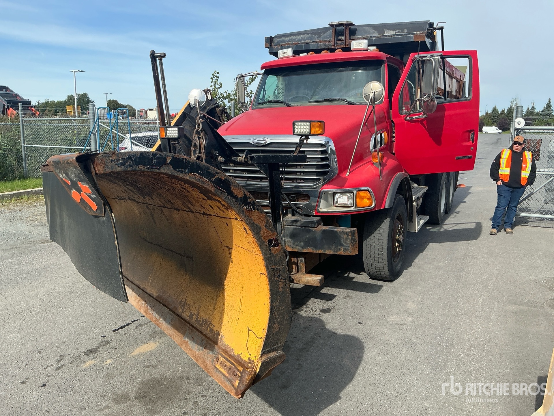 2009 Sterling L9500