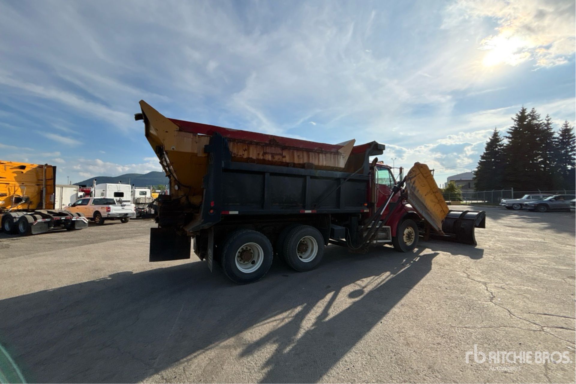 2009 Sterling L9500