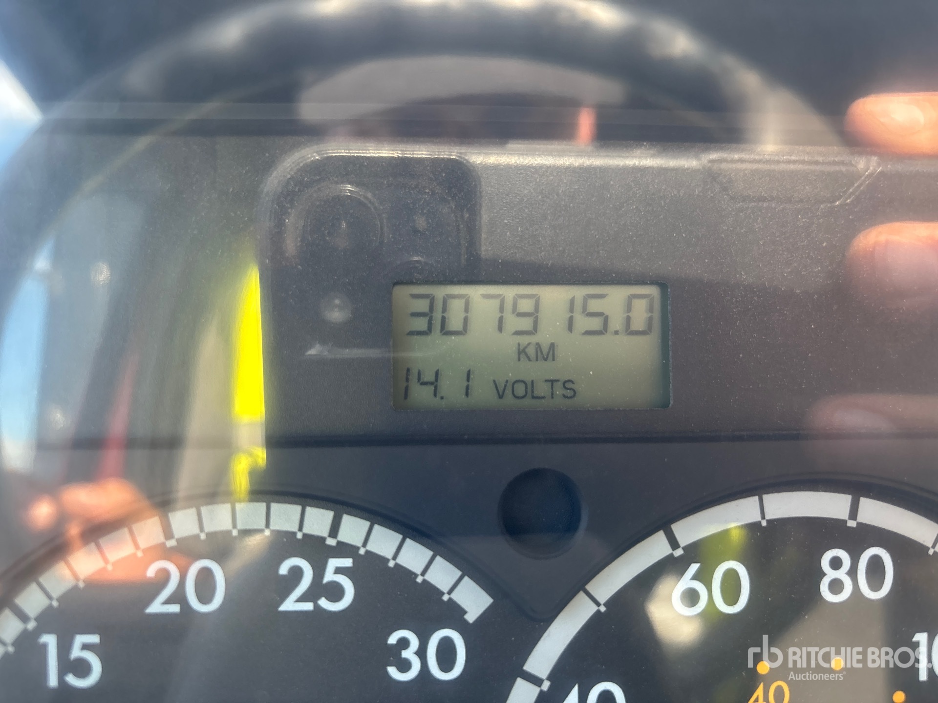 2009 Sterling L9500