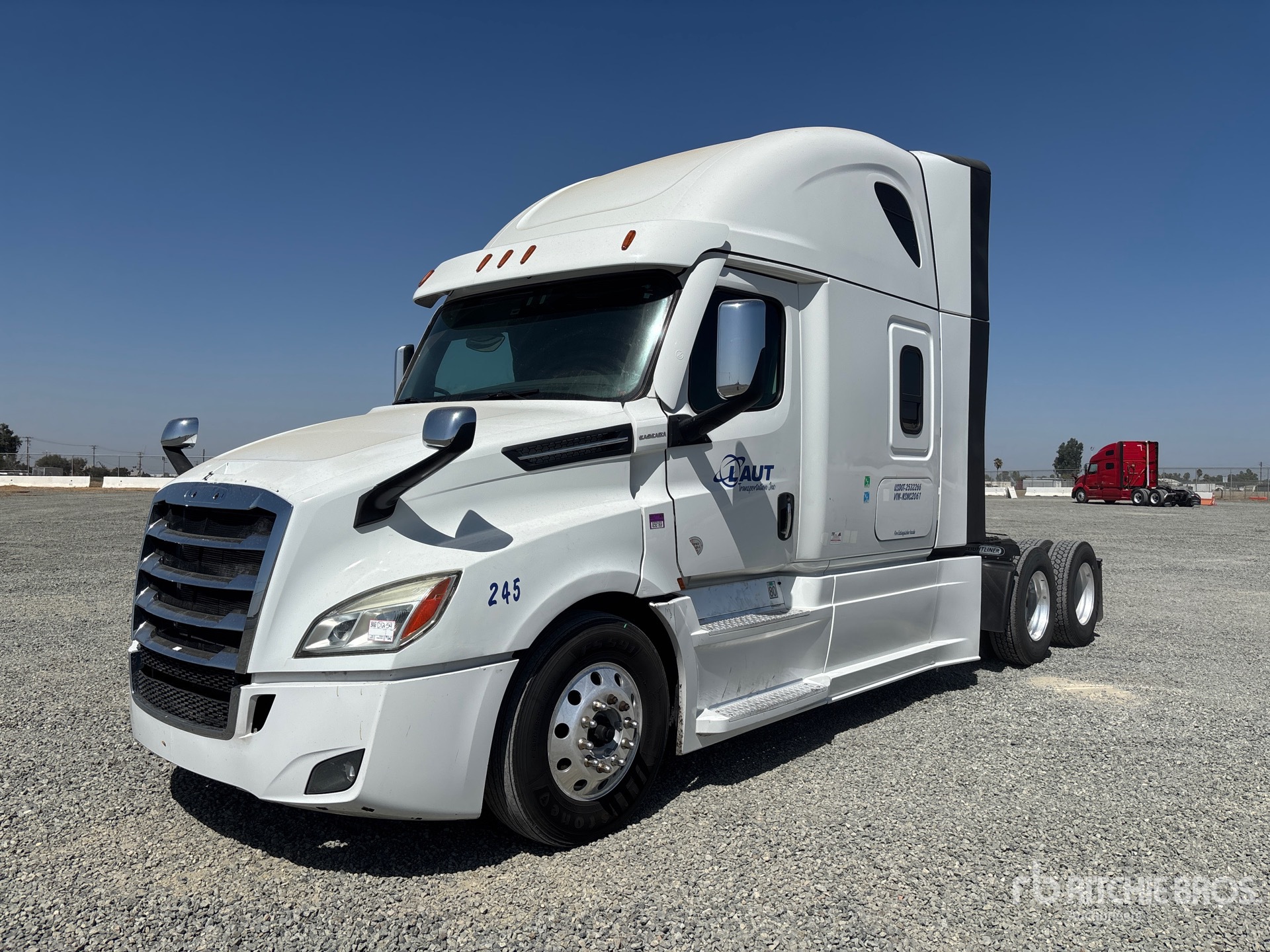 2022 Freightliner CASCADIA 126
