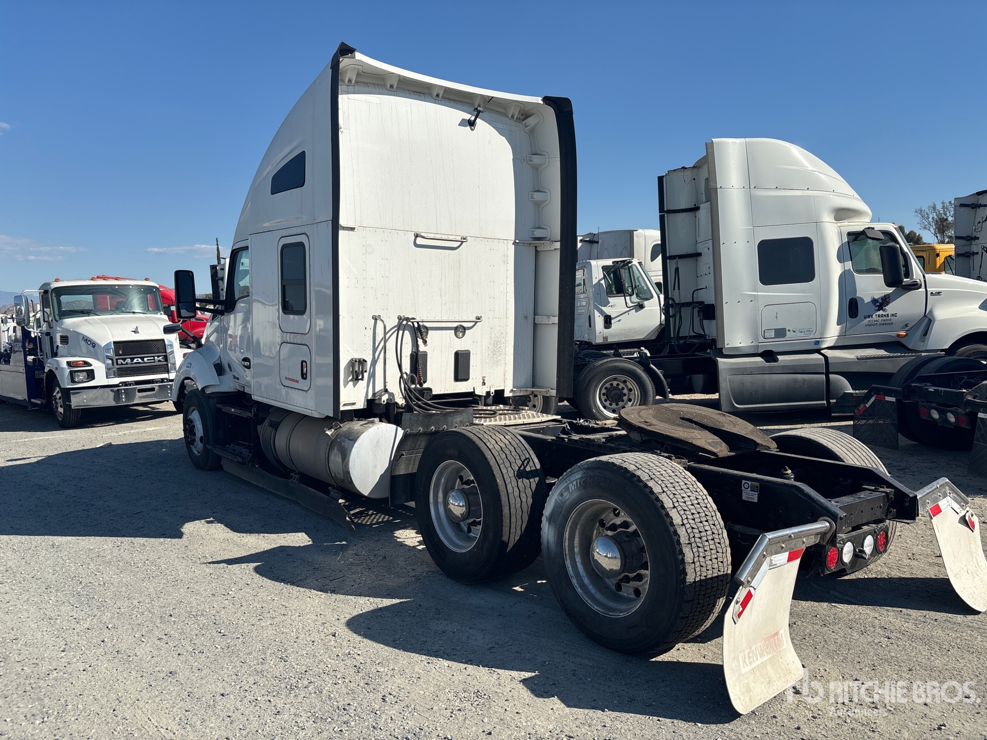 2022 Kenworth T680