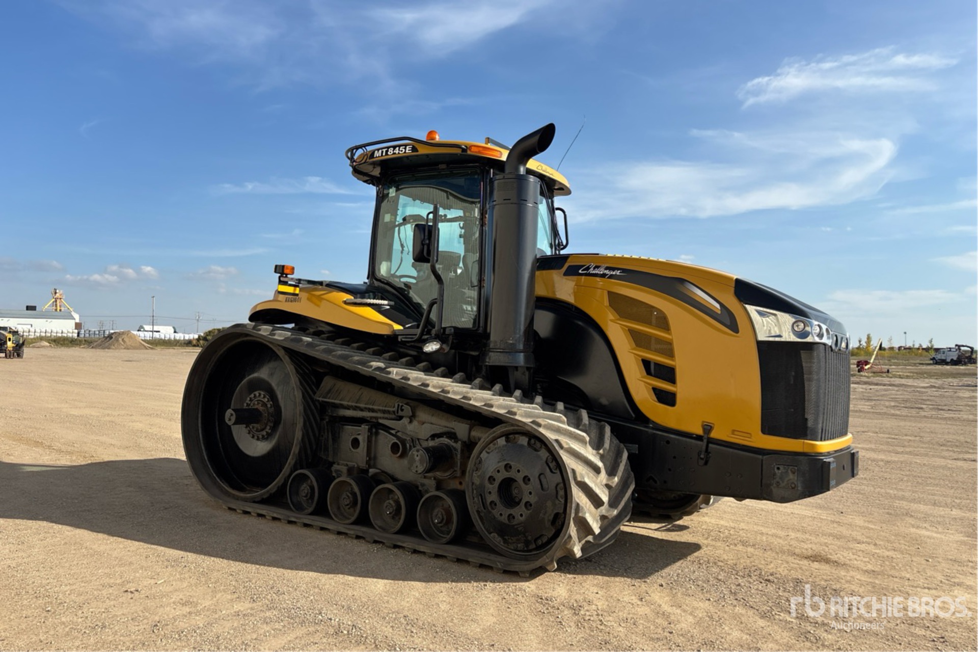 2016 Challenger MT845E