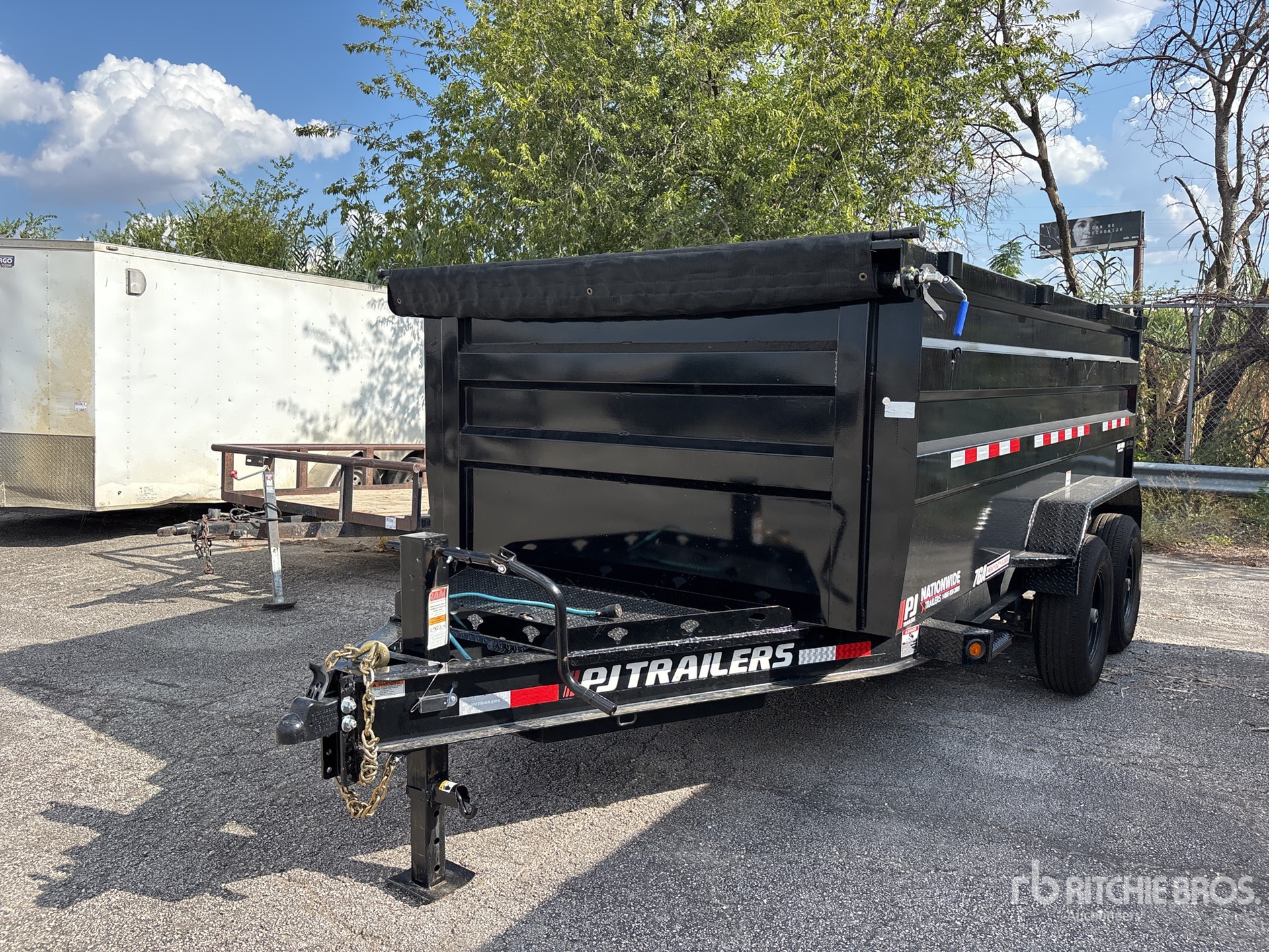 2026 Pj Trailers 19 ft