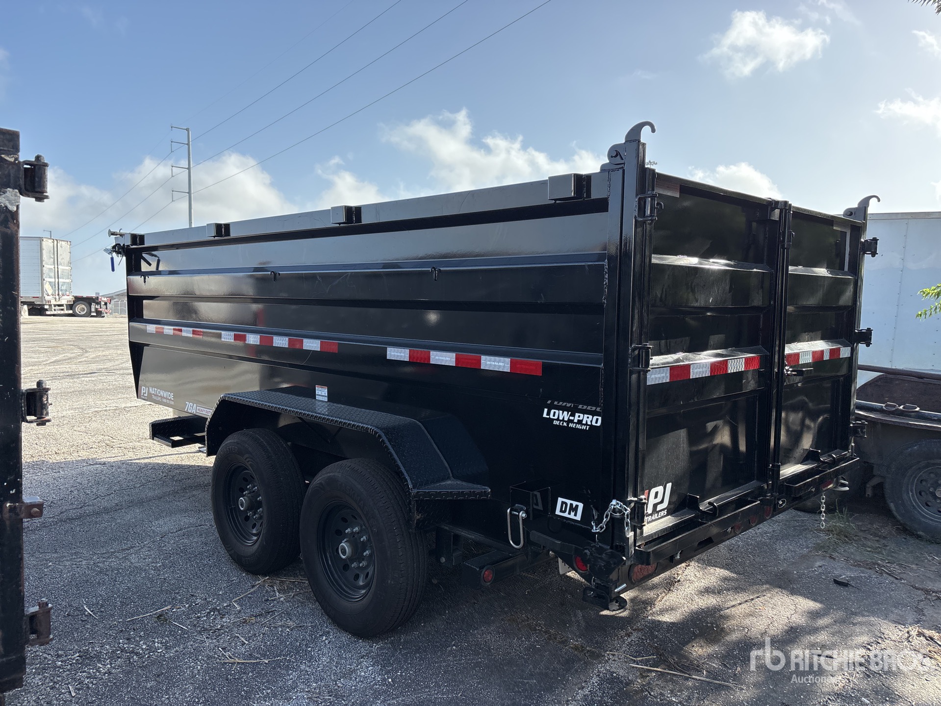2026 Pj Trailers 19 ft