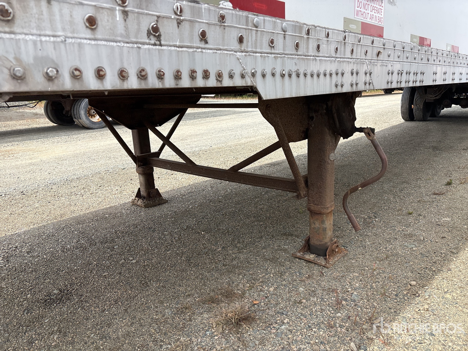 2006 Trailmobile 53 FT X 102 IN T/A