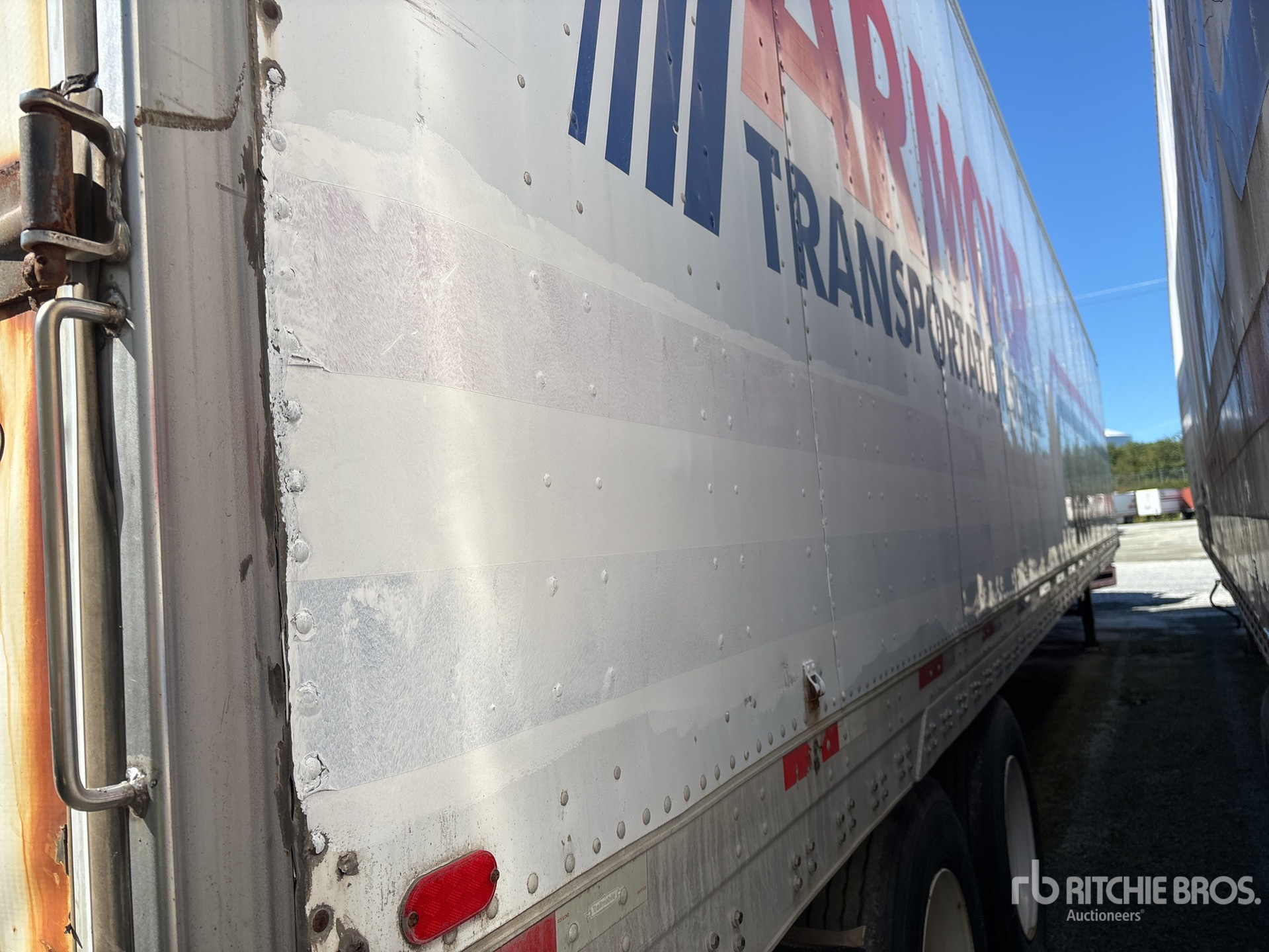 2005 Trailmobile 53 FT X 102 IN T/A