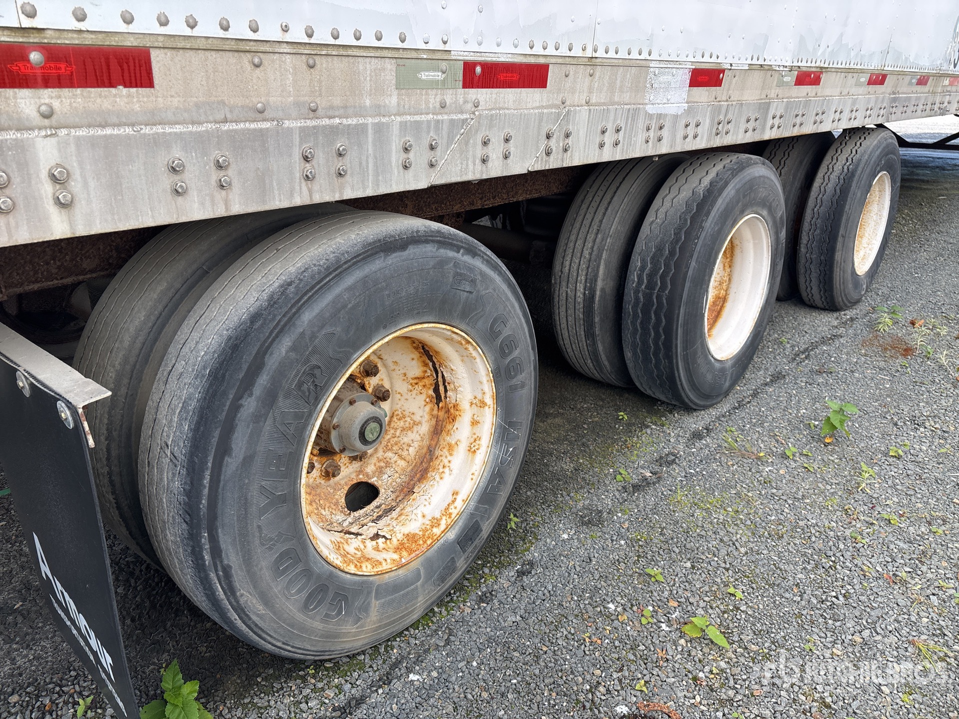2005 Trailmobile 53 FT X 102 IN TRI/A