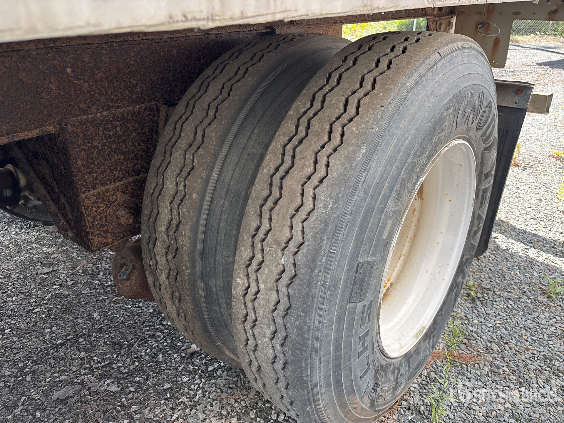 2005 Trailmobile 53 FT X 102 IN TRI/A