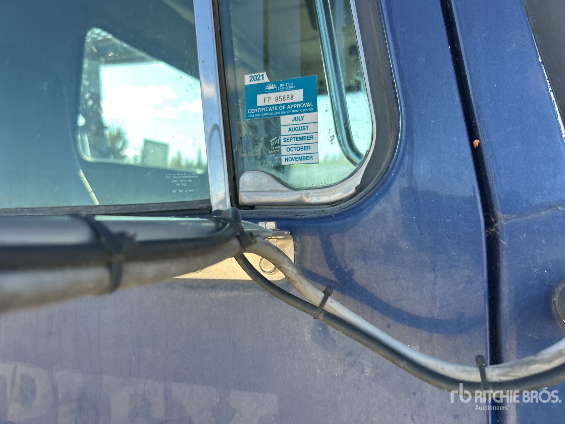 2000 Volvo VNL