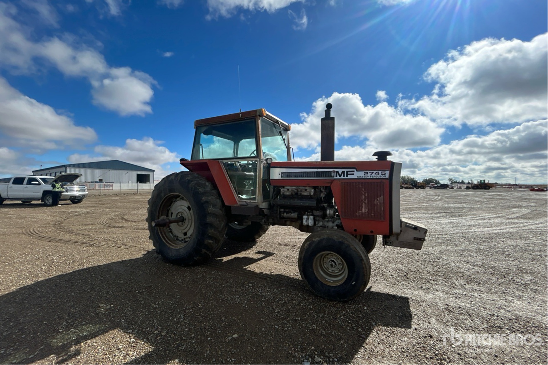 1981 Massey Ferguson 2745