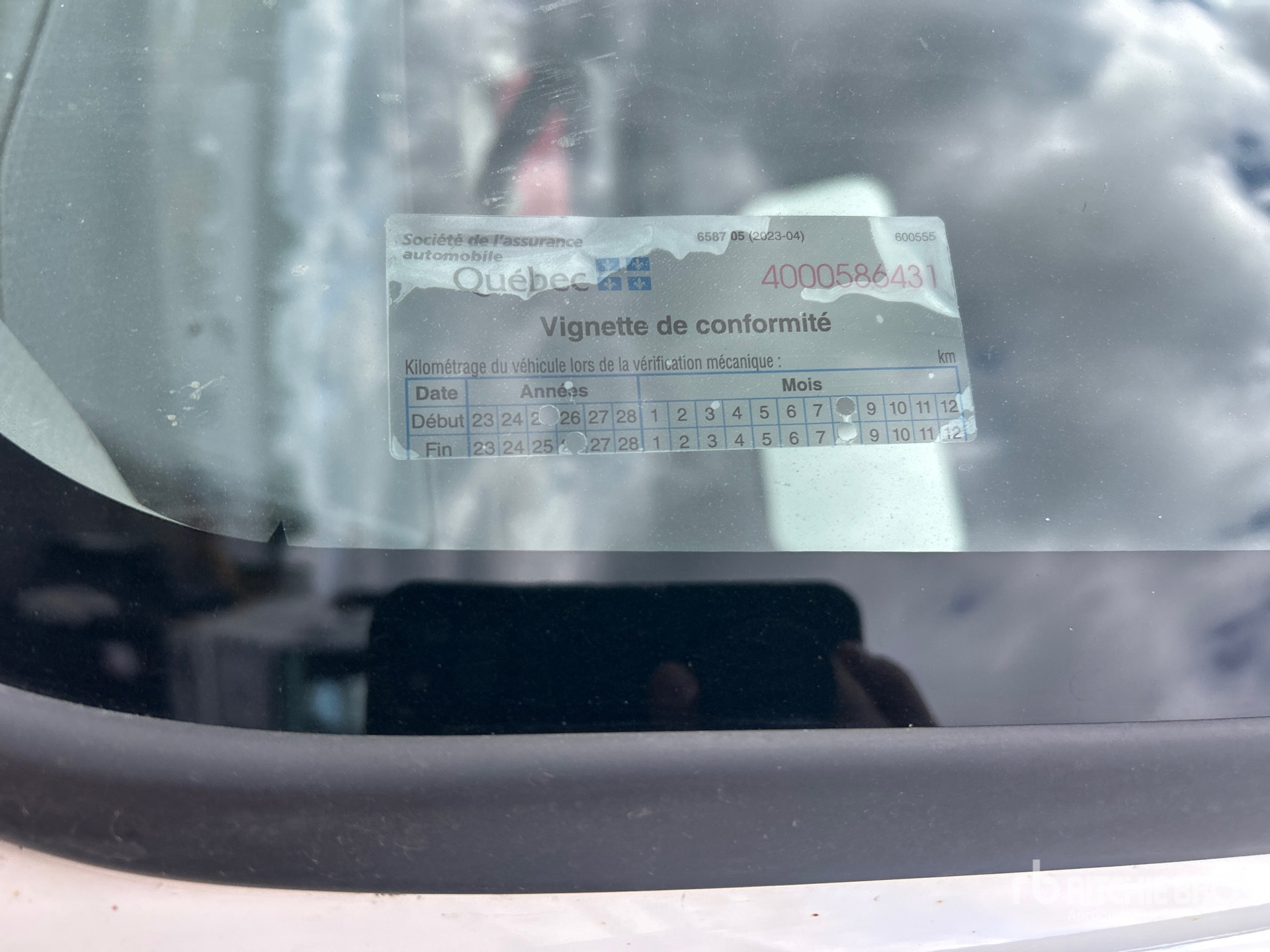 2019 Isuzu NRR