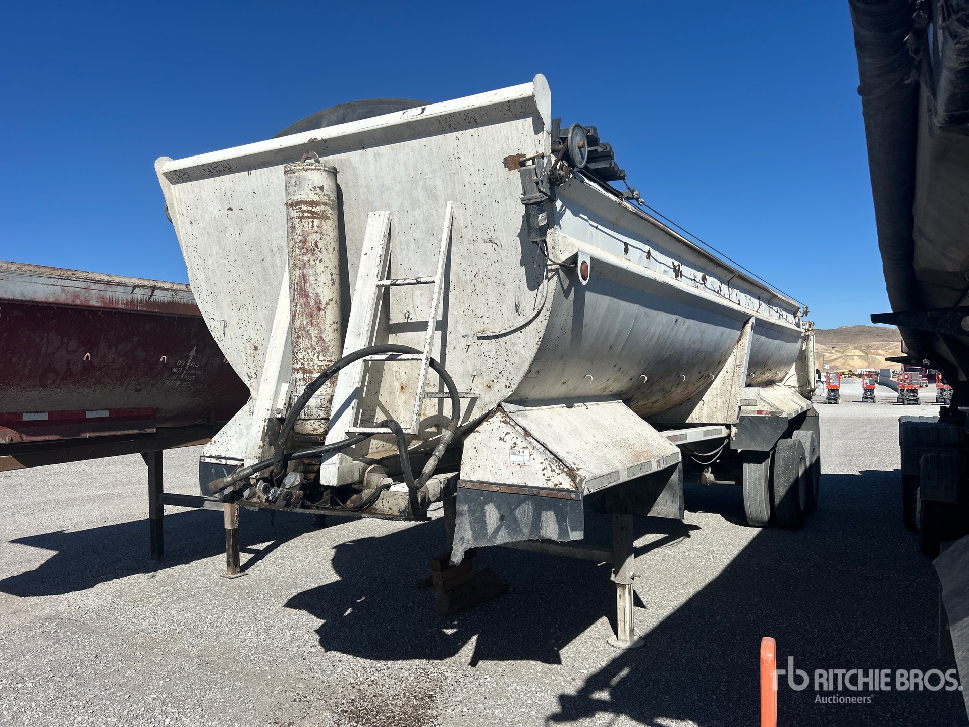 1990 Hanson Machinery 29 ft T/A