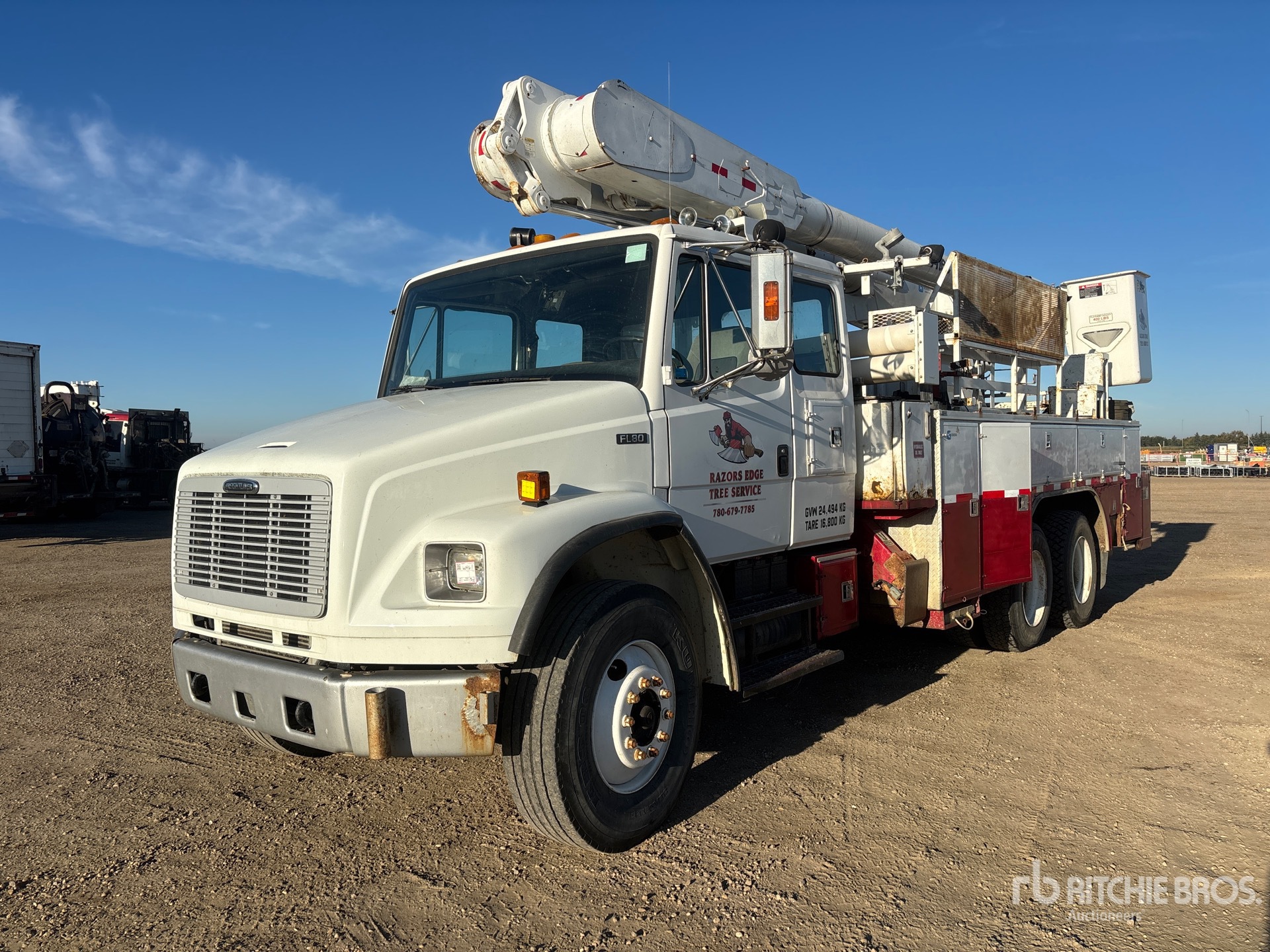 Photo of 2001 Freightliner FL80