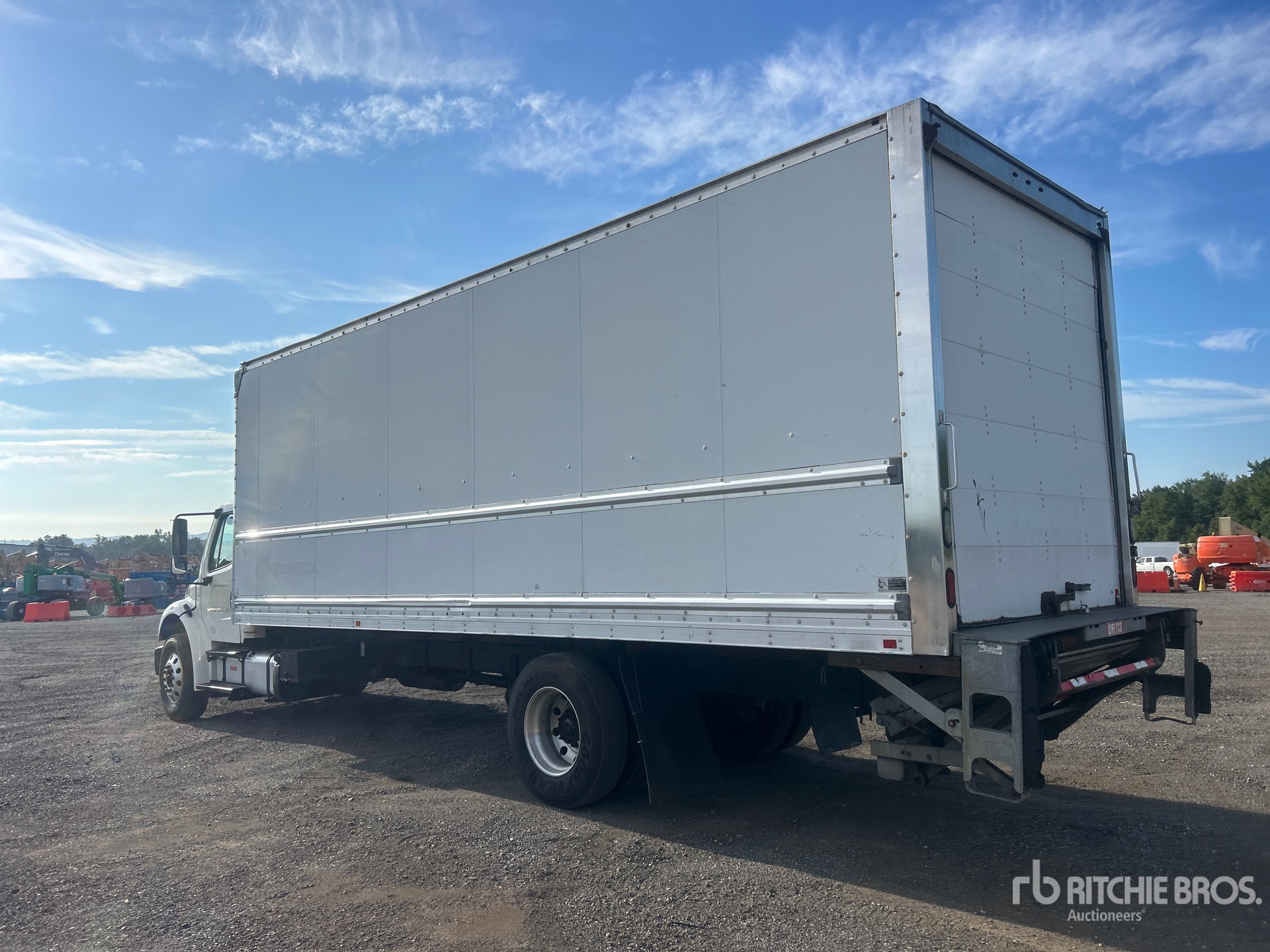 2016 Freightliner M2 106