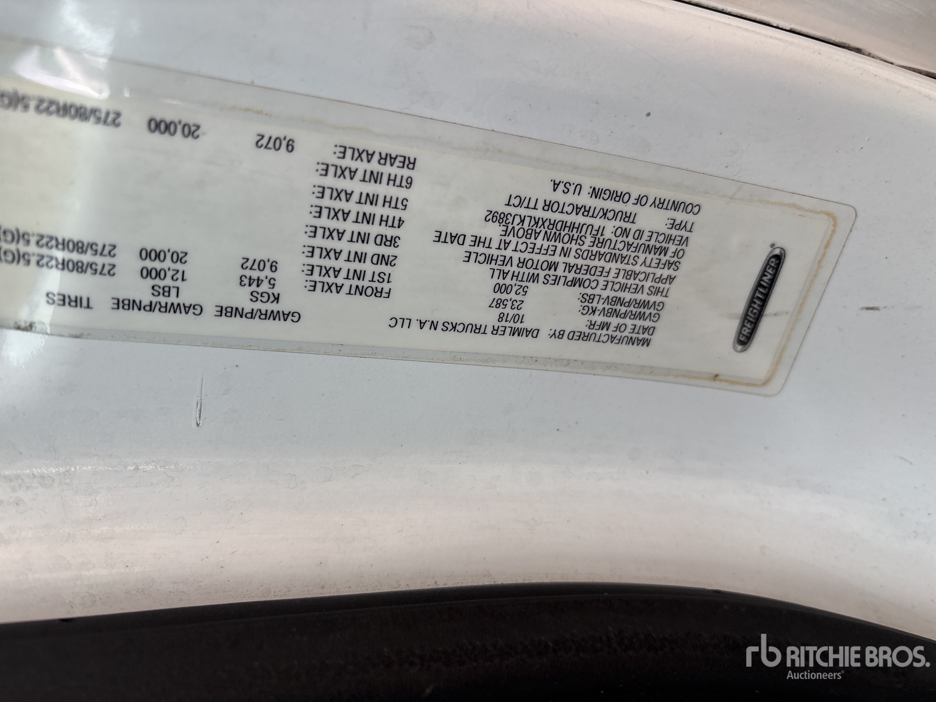 2019 Freightliner CASCADIA 126