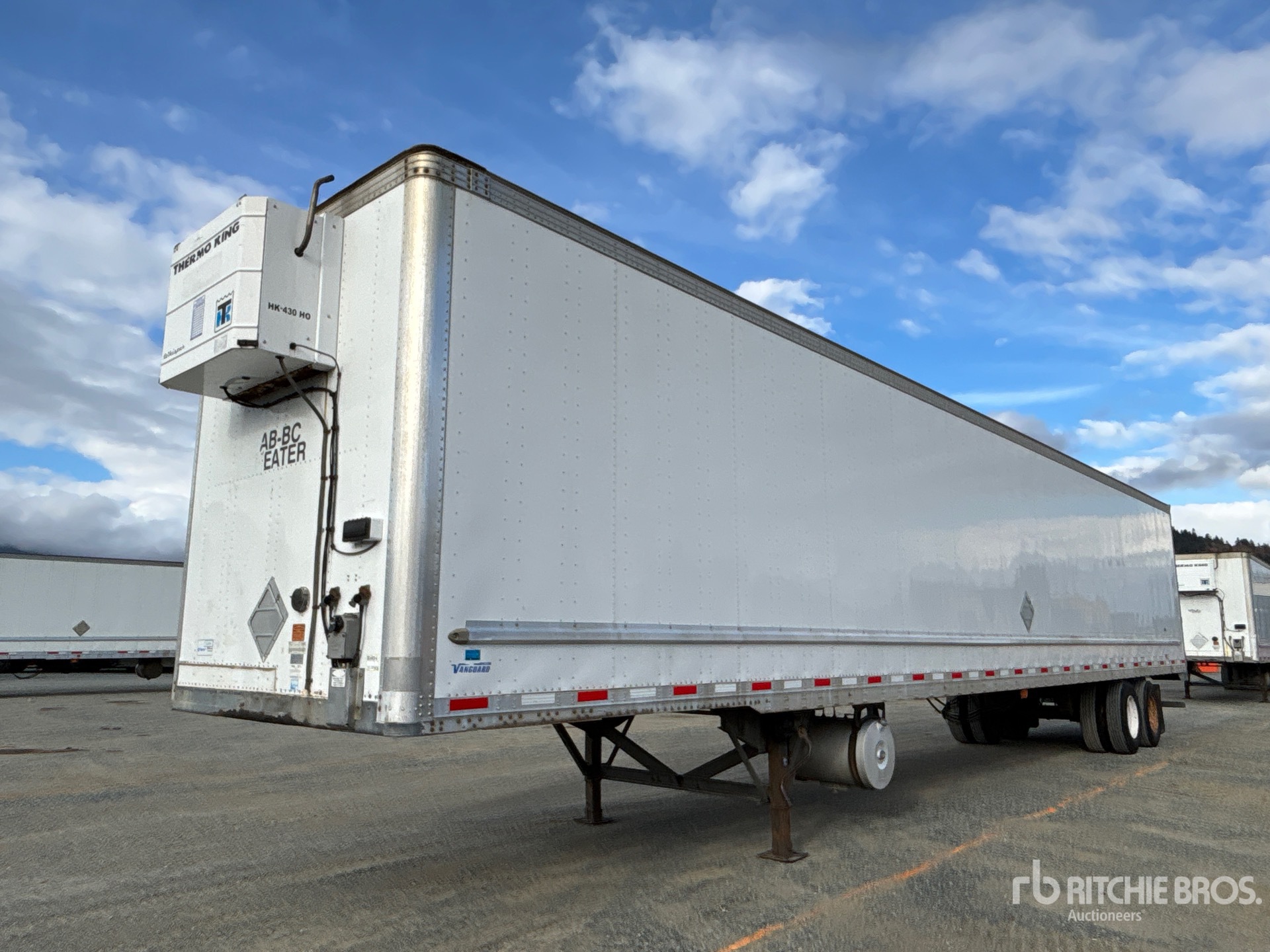 Photo of 2013 Vanguard 53 ft T/A