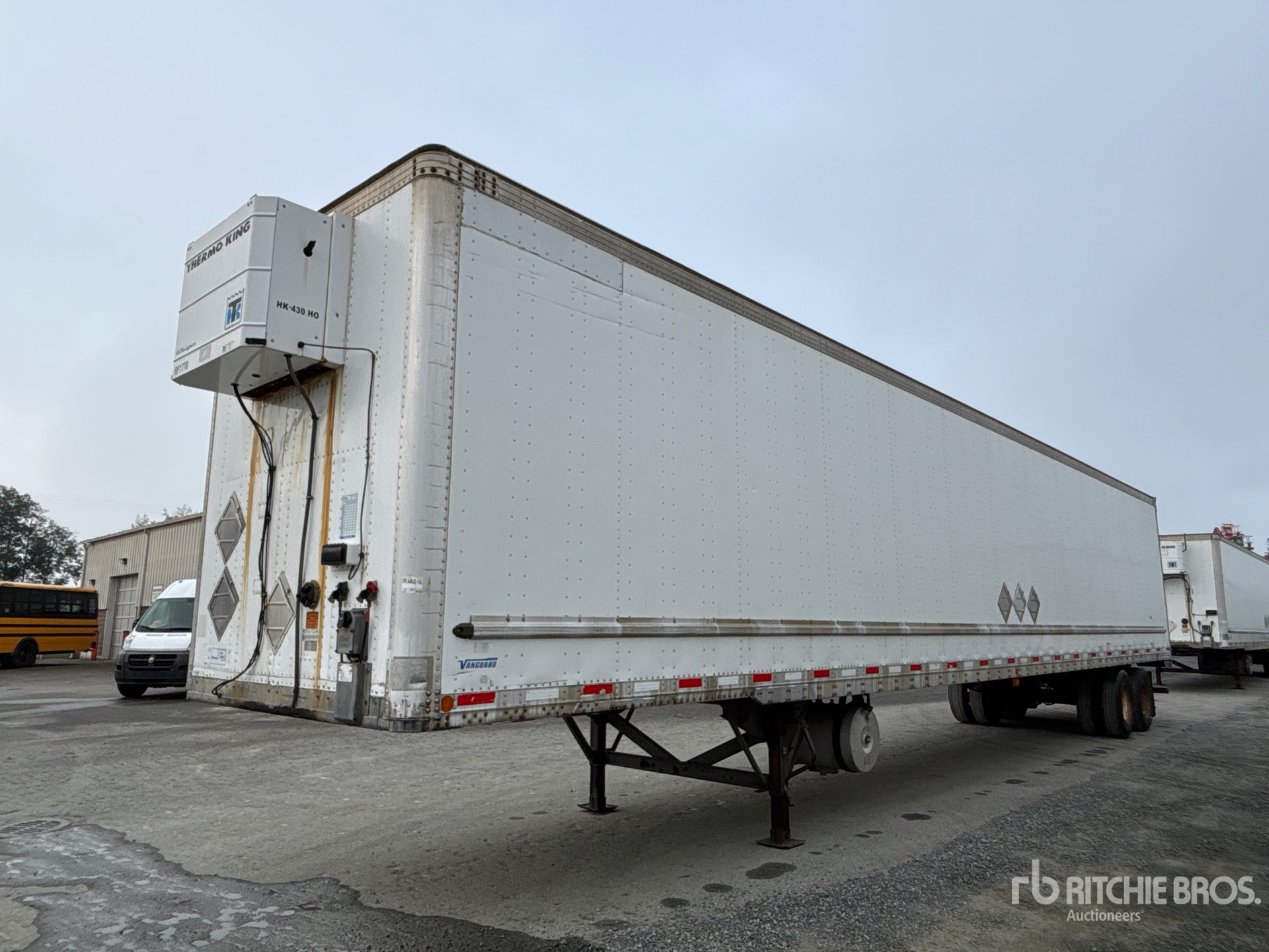 Photo of 2013 Vanguard 53 ft T/A