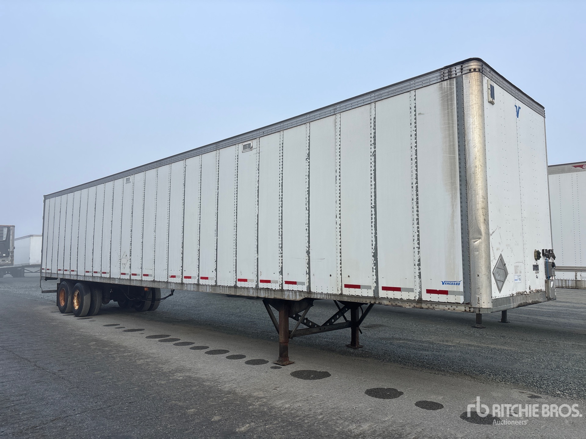 2013 Vanguard 53 FT X 102 IN T/A