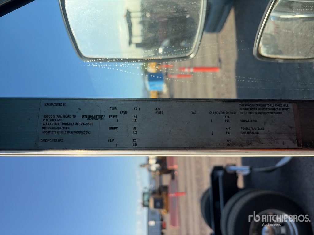 General Appearance with Numero seriale/numero d’identificazione del veicolo (VIN)