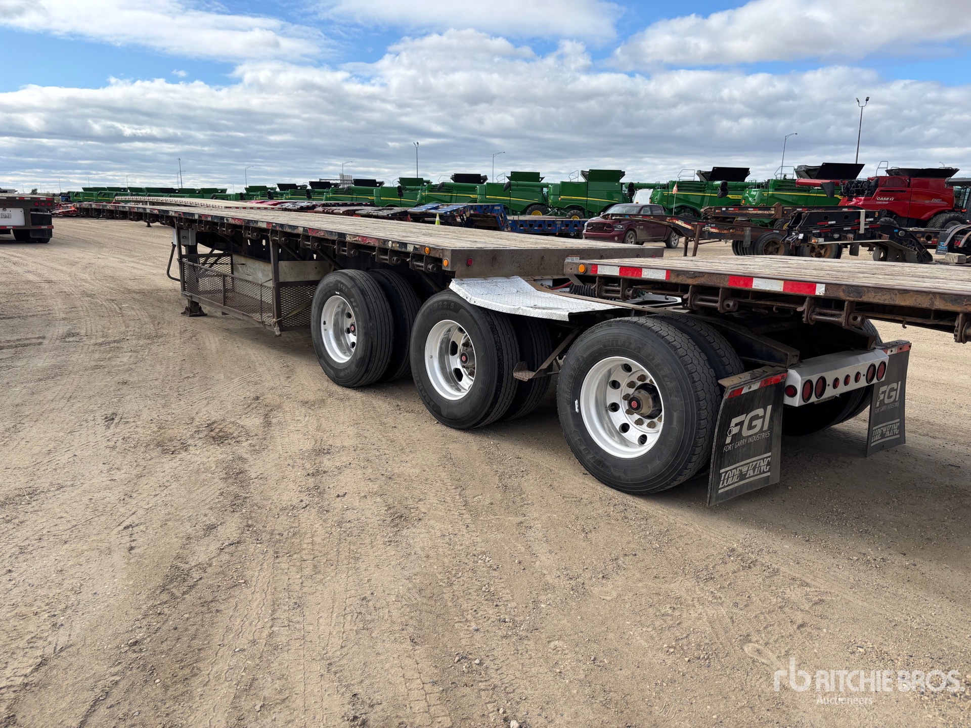 2014 Load King 32 ft Super B-Train Lead