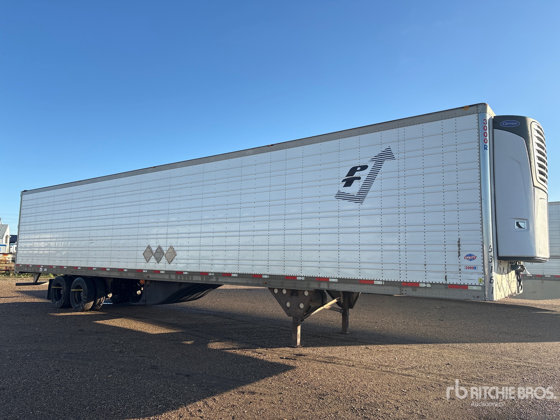 2013 Utility 3000R