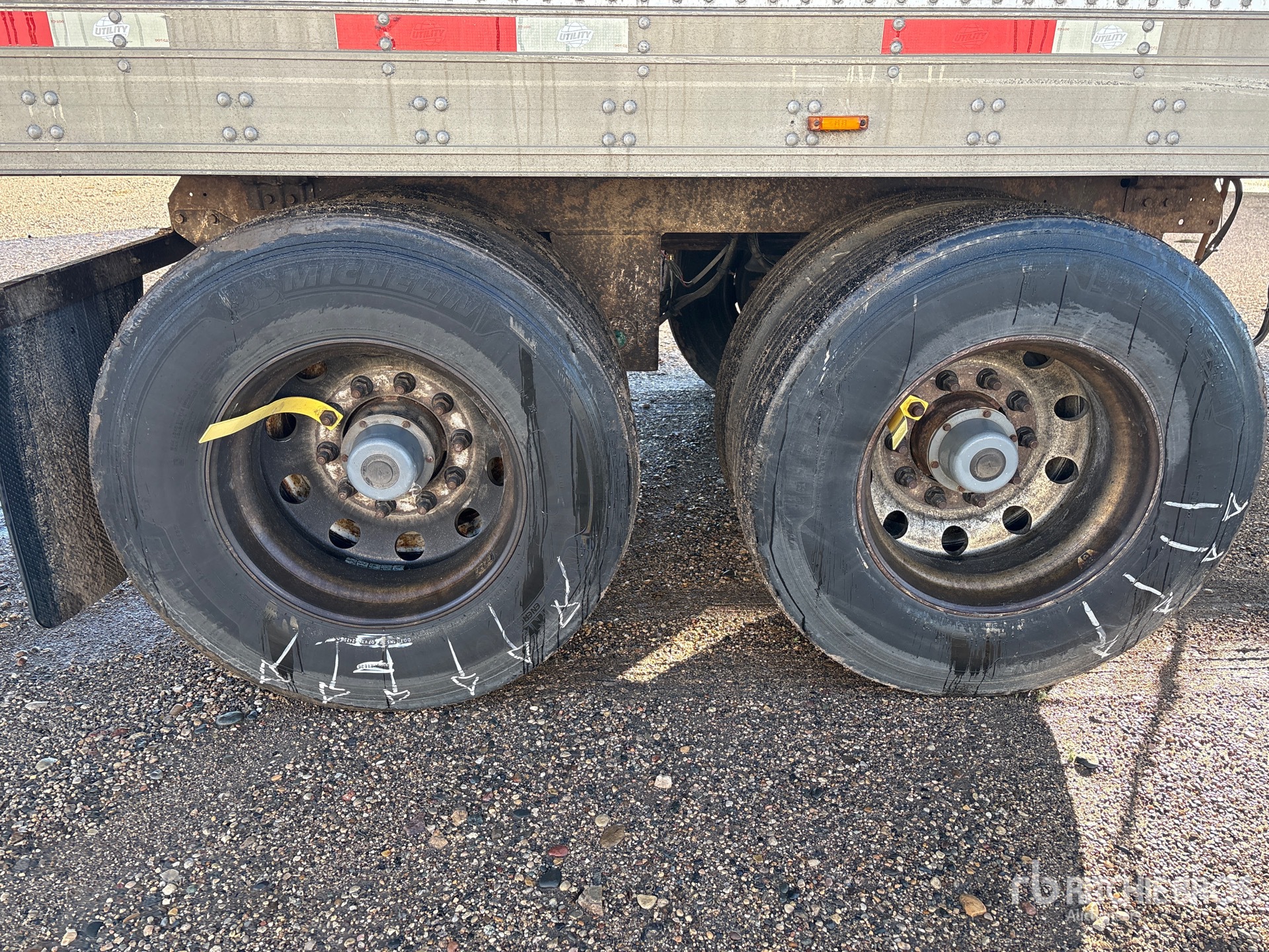 2013 Utility 3000R