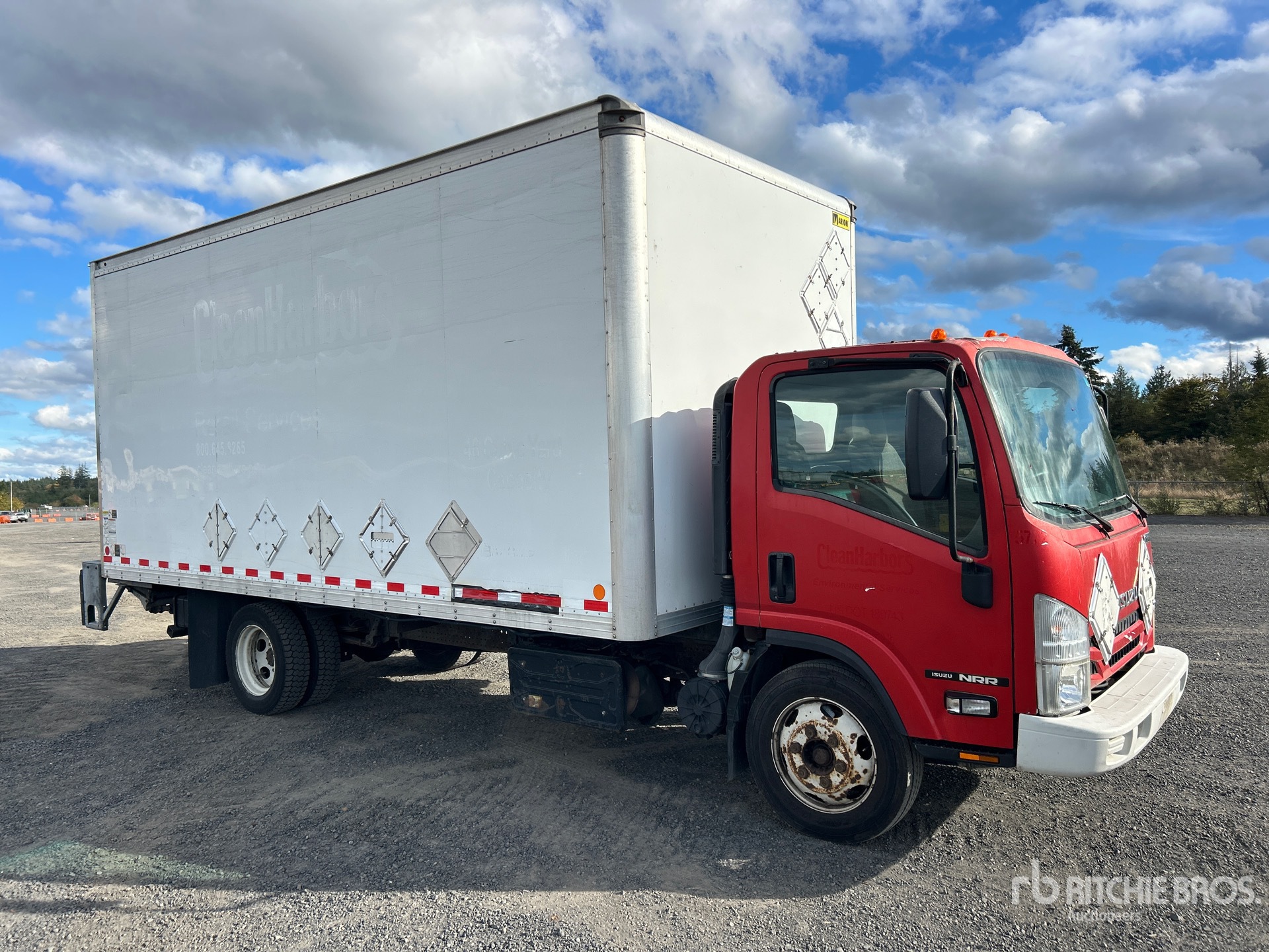 2017 Isuzu NRR