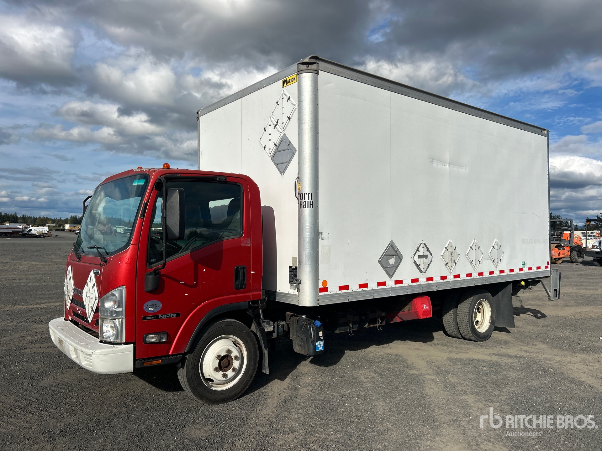 2017 Isuzu NRR