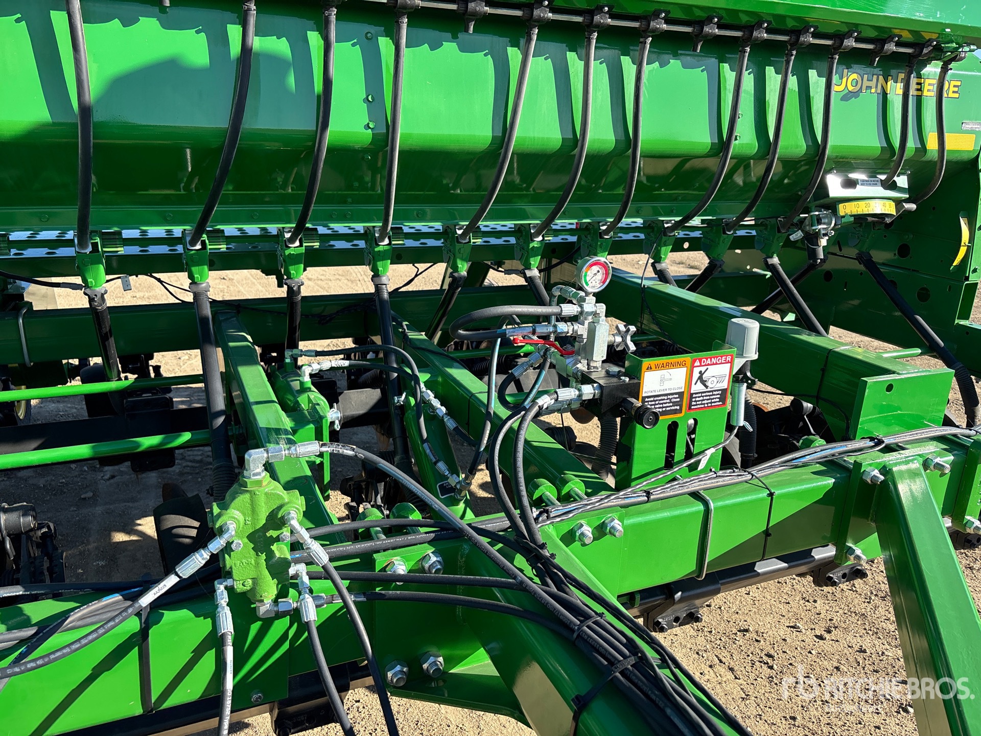 2023 John Deere 1590