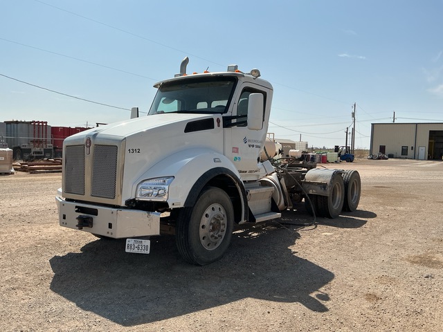 2019 Kenworth T880 6x4 T/A Day Cab Truck Tractor (Inoperable)