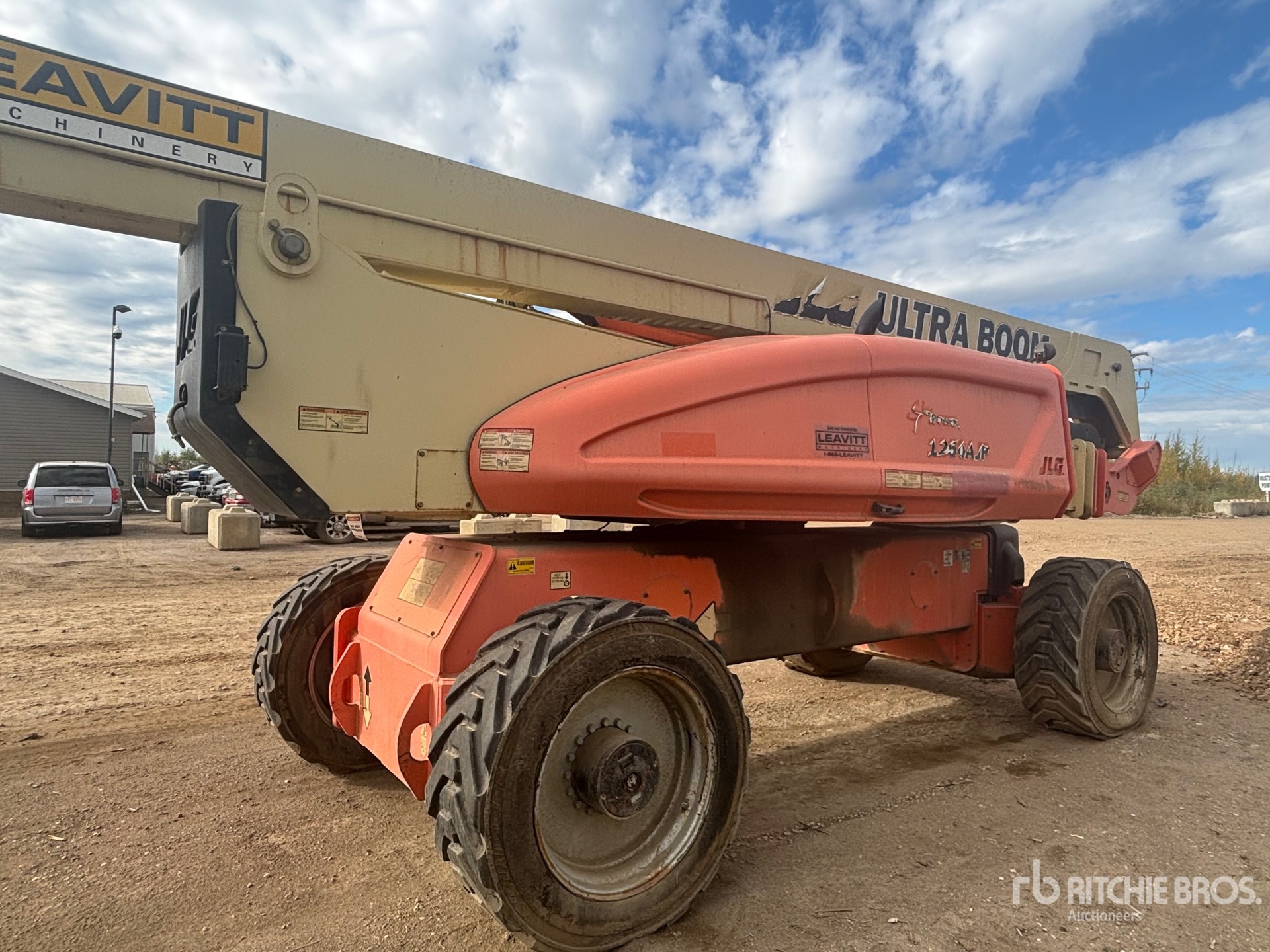 Photo of JLG 1250