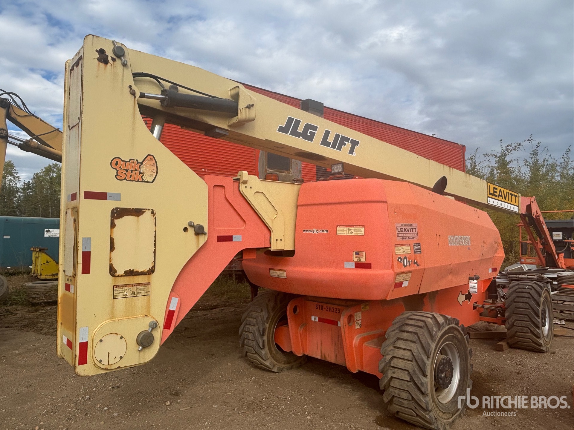 2011 JLG 800AJ
