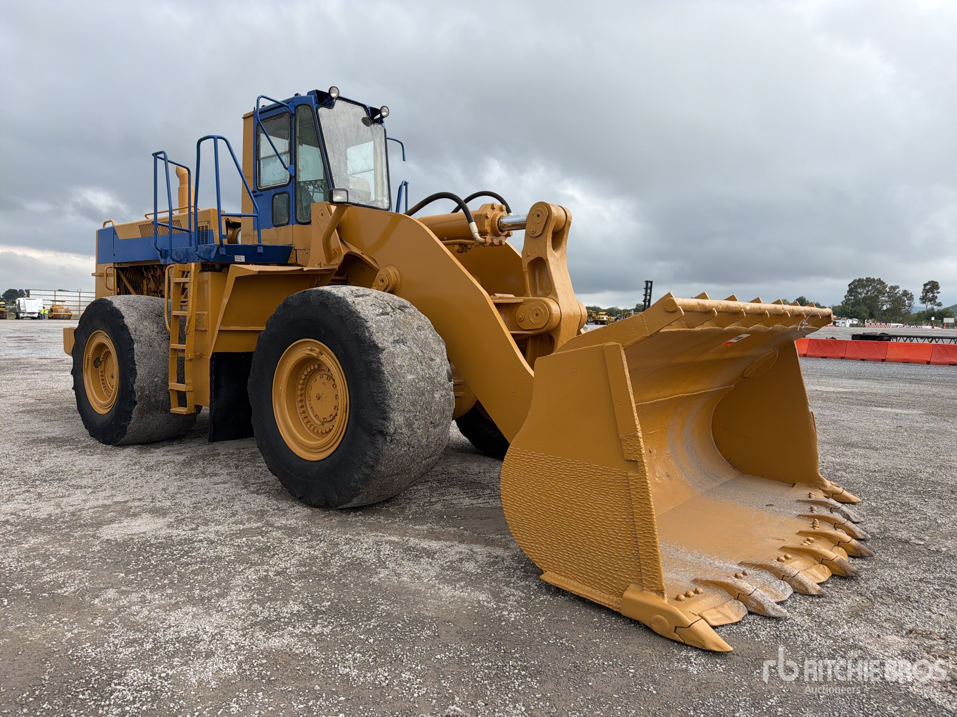 1989 Komatsu WA600