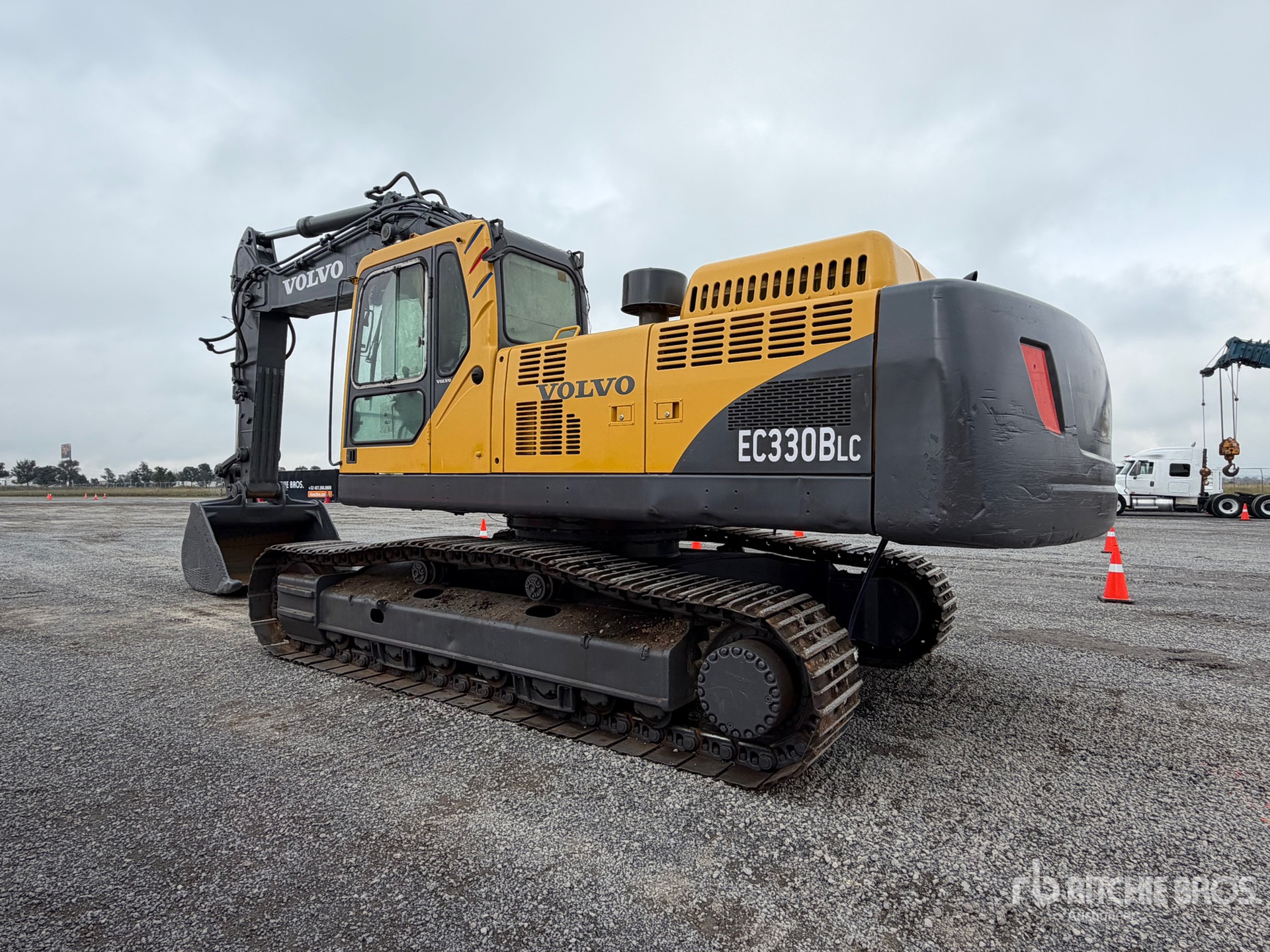 2013 Volvo EC 330 BLC